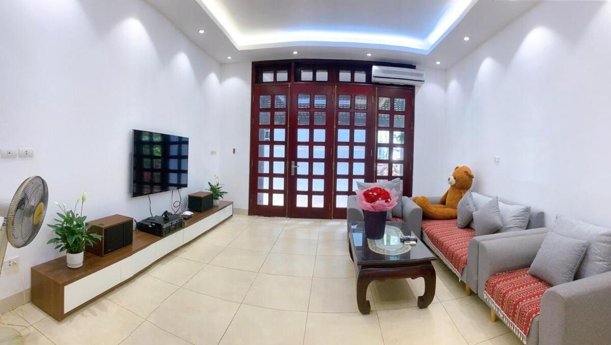 Căn hộ Entire House With 4 Rooms-1km To West *