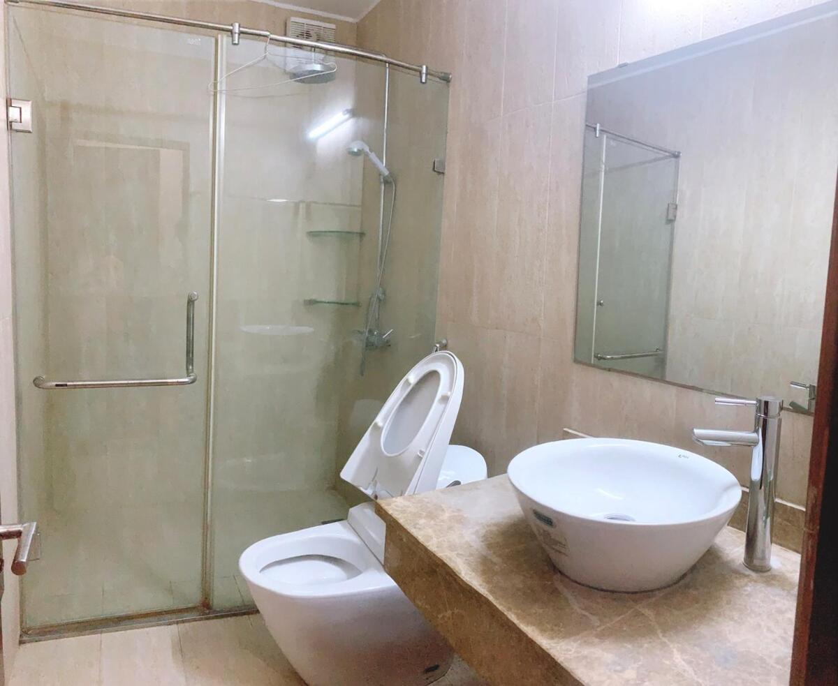 Căn hộ Entire House With 4 Rooms-1km To West Hà Nội