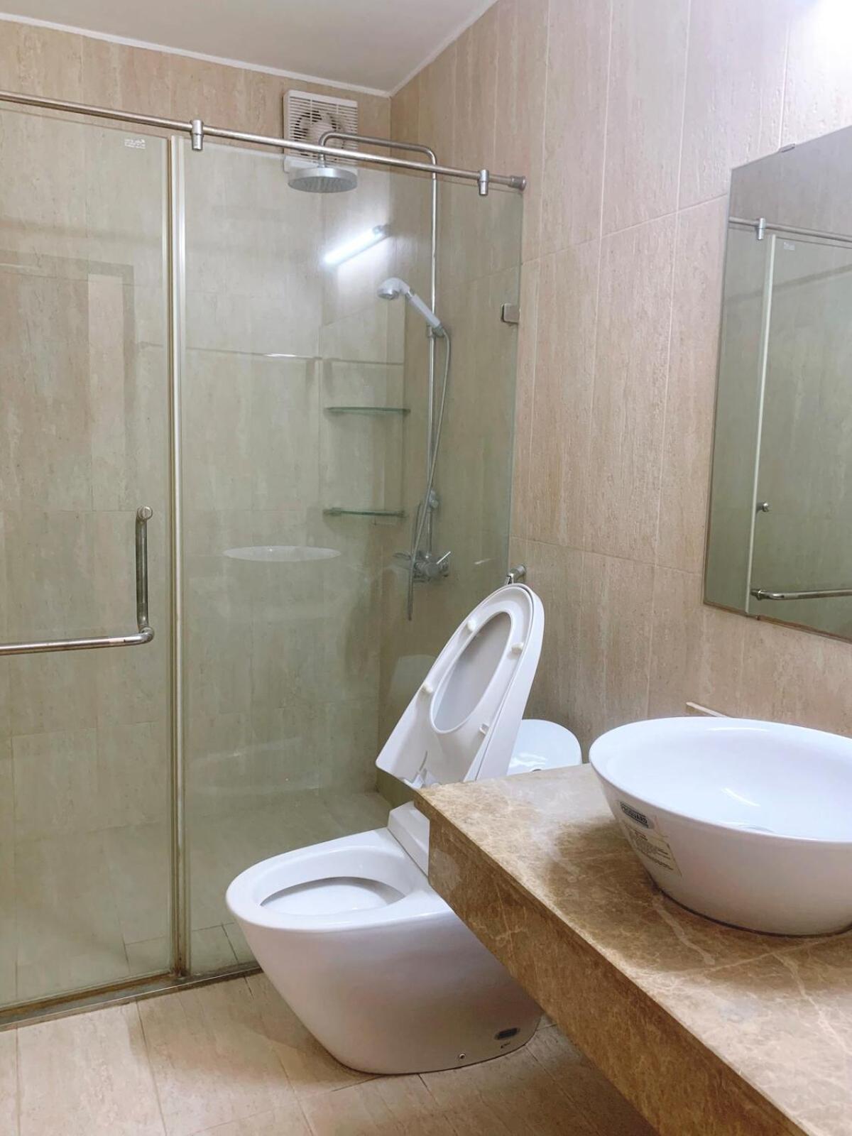 Căn hộ Entire House With 4 Rooms-1km To West *