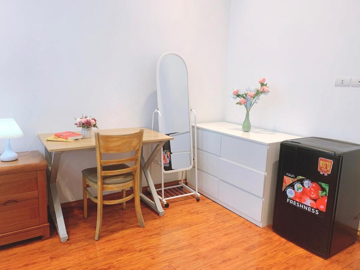 Entire House With 4 Rooms-1km To West Căn hộ Hà Nội