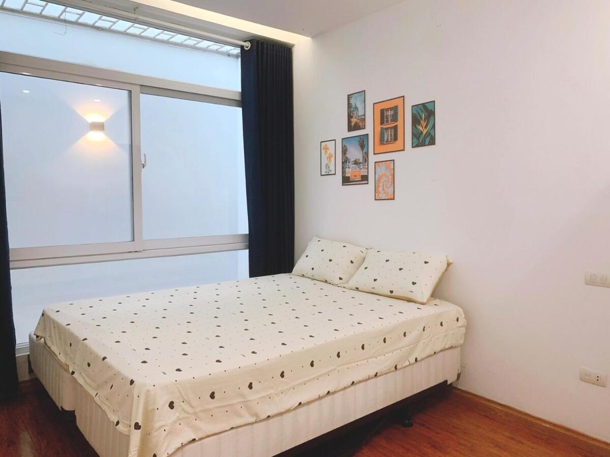 Entire House With 4 Rooms-1km To West
