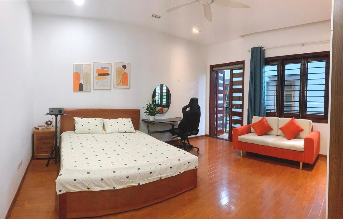 Entire House With 4 Rooms-1km To West Căn hộ Hà Nội